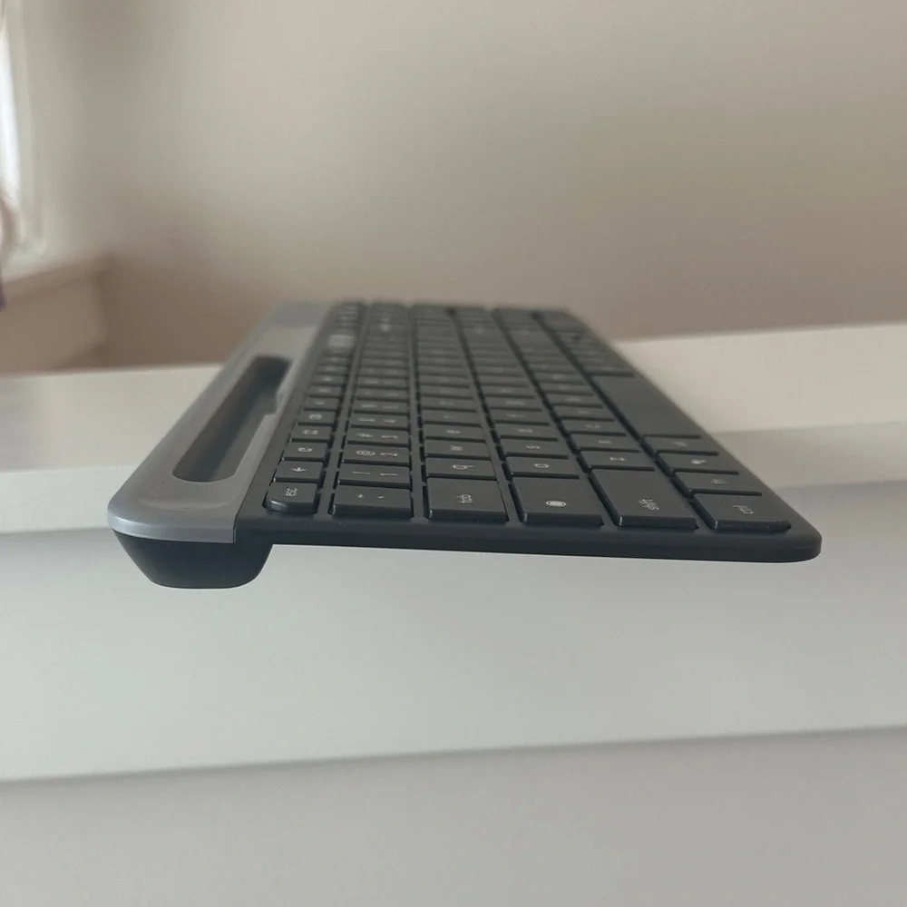 Logitech Slim Wireless Keyboard - Black and Gray